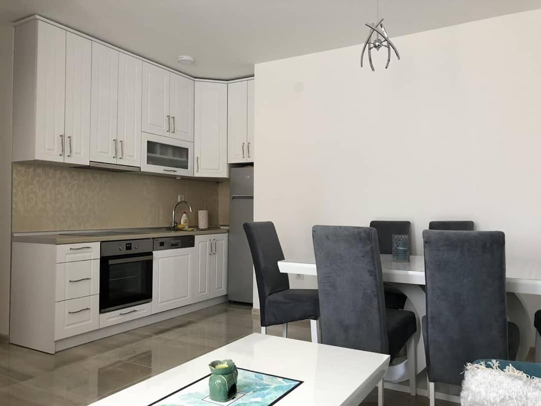 Apartman Sims Bijeljina Exterior foto
