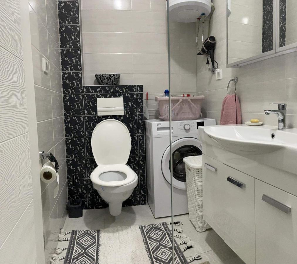 Apartman Sims Bijeljina Exterior foto